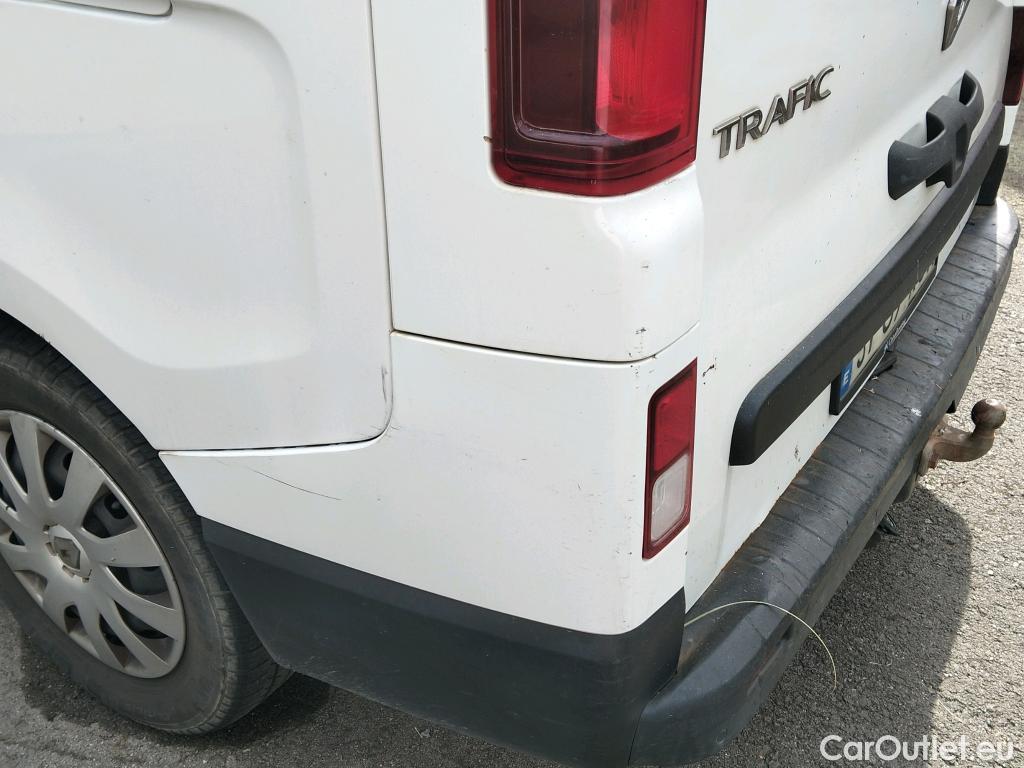  Renault  Trafic RENAULT  / 2014 / 5P / combi Passenger Largo En. dCi 92 kW(125 CV) E6 #33