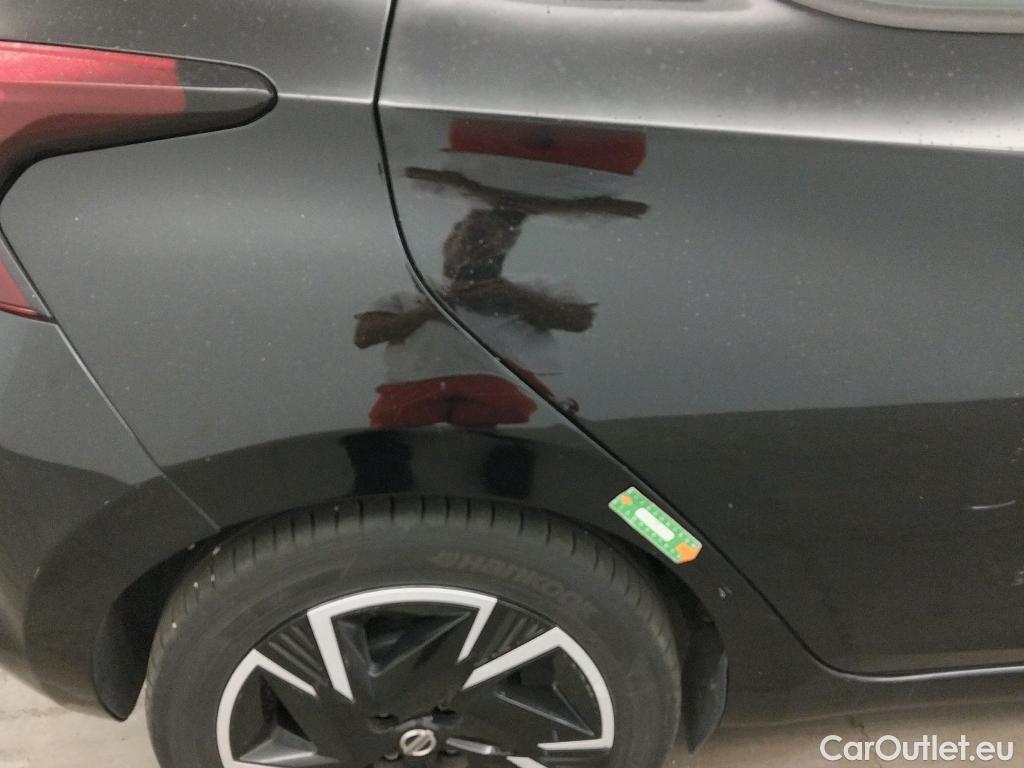  Nissan  Micra NISSAN  / 2017 / 5P / berlina con portón IG-T 68 kW (92 CV) E6D-F Acenta #31