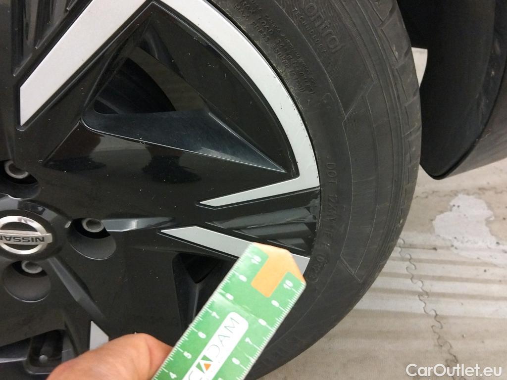 Nissan  Micra NISSAN  / 2017 / 5P / berlina con portón IG-T 68 kW (92 CV) E6D-F Acenta #28