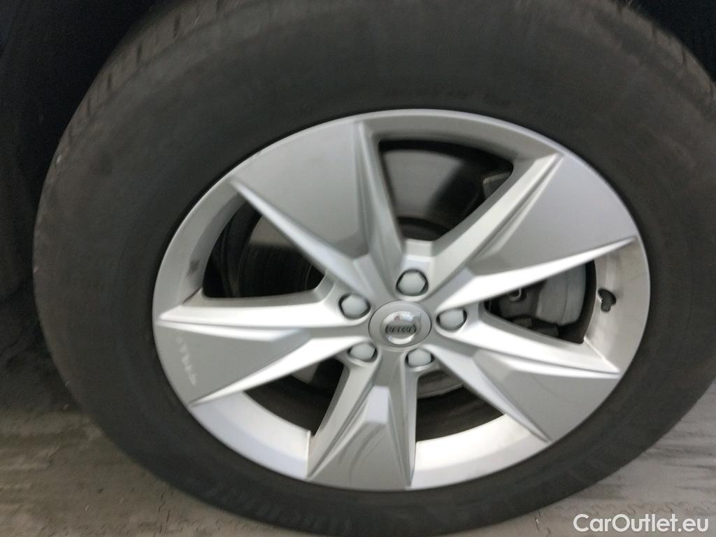  Volvo  XC60  Momentum AWD 2.0 D4 195CV AT8 E6dT #11
