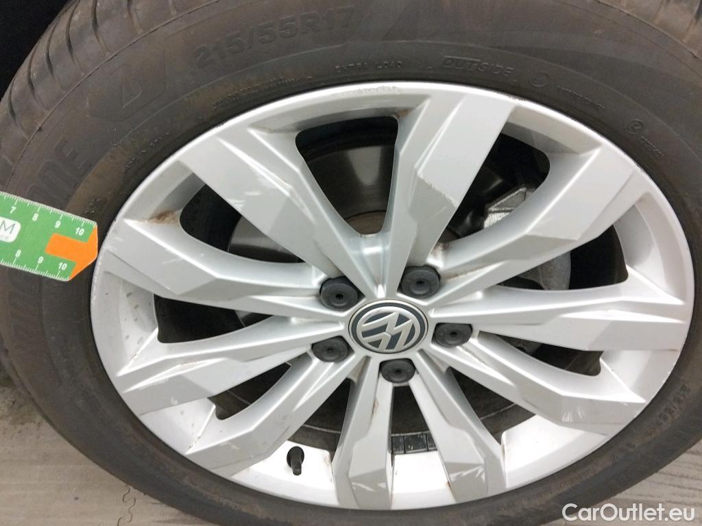  Volkswagen  T-ROC  Advance 1.0 TSI 115CV MT6 E6dT #8