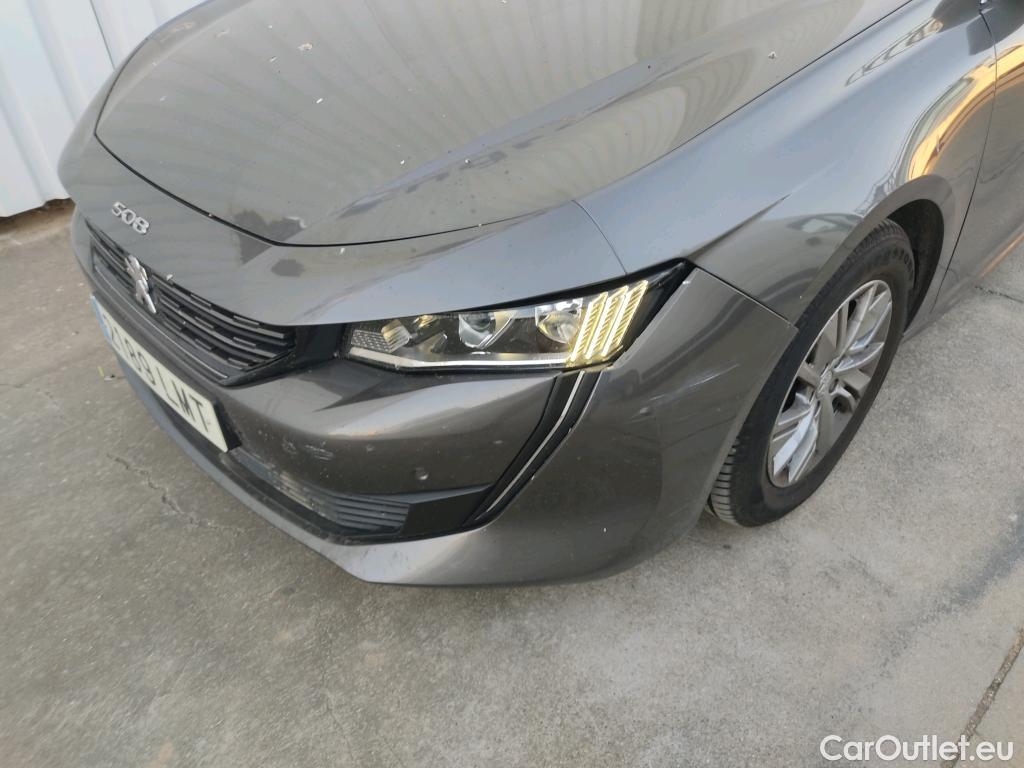  Peugeot  508 PEUGEOT  / 2018 / 5P / berlina con portón  5P Business Line BlueHDi 130 EAT8 (AC) #24