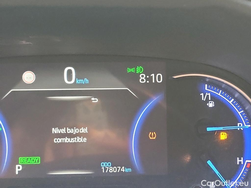  Toyota  RAV4 TOYOTA  / 2018 / 5P / todoterreno 2.5l 220H Advance 4WD #29