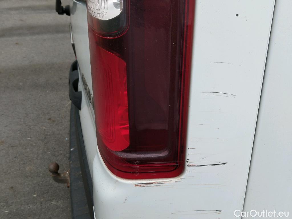  Renault  Trafic RENAULT  / 2014 / 5P / combi Passenger Largo En. dCi 92 kW(125 CV) E6 #58