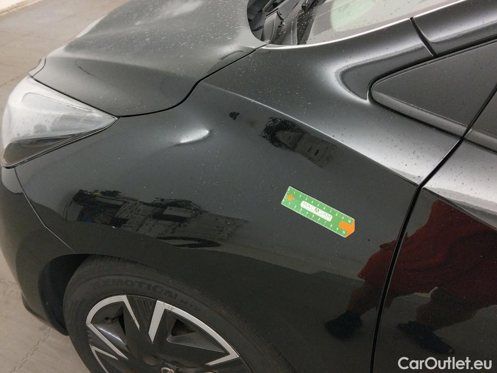  Nissan  Micra NISSAN  / 2017 / 5P / berlina con portón IG-T 68 kW (92 CV) E6D-F Acenta #33