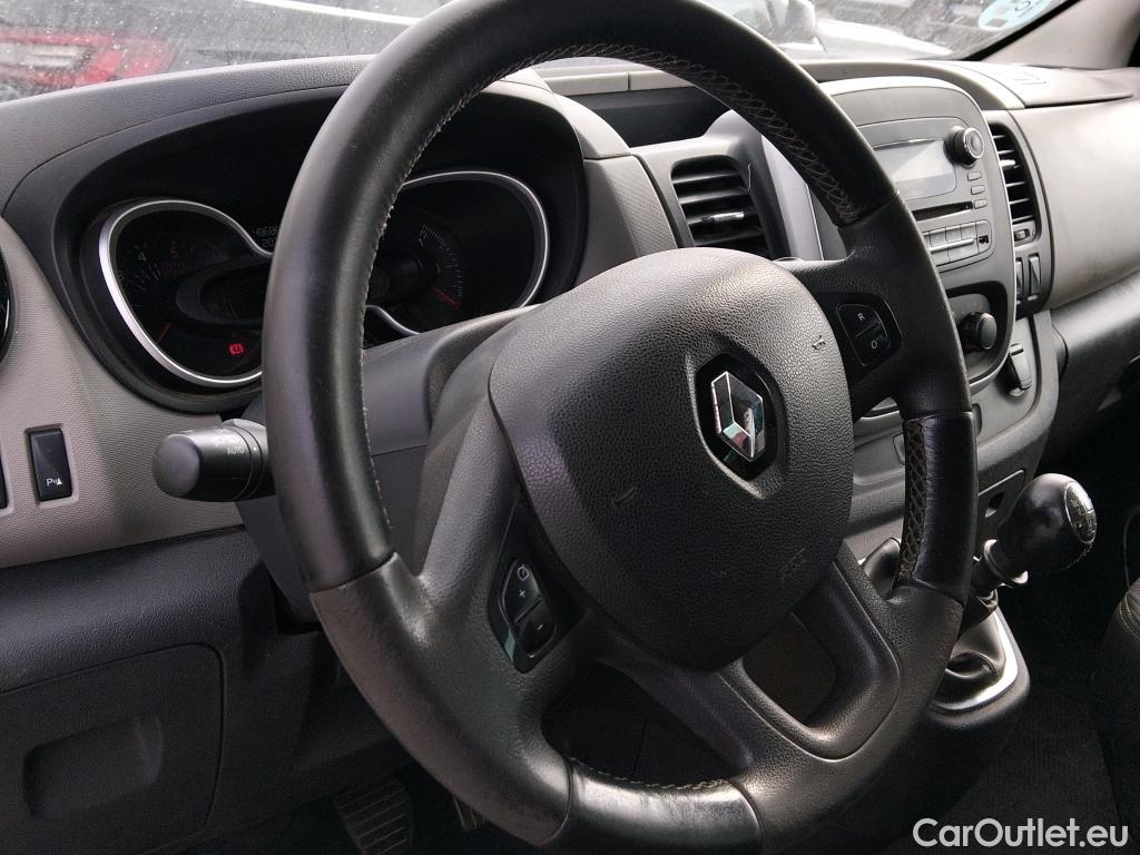  Renault  Trafic RENAULT  / 2014 / 5P / combi Passenger Largo En. dCi 92 kW(125 CV) E6 #48