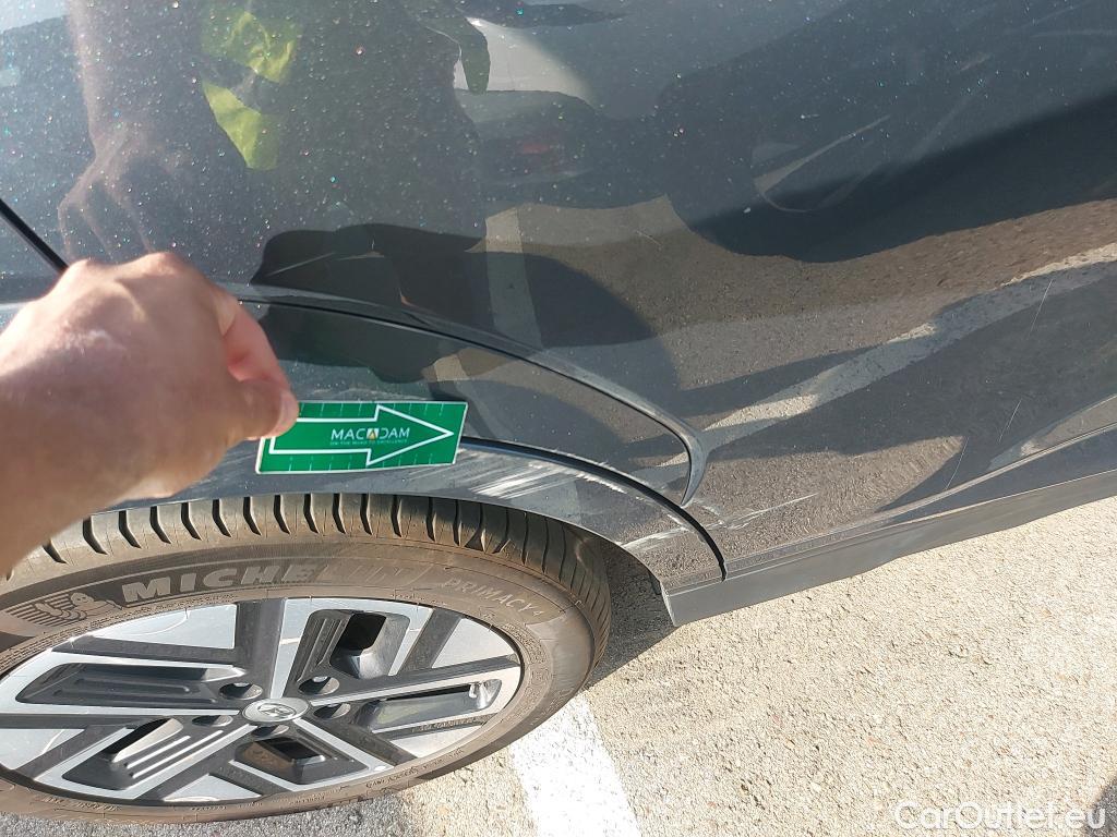 Land Rover  Discovery HYUNDAI Kona / 2020 / 5P / todoterreno 150kW EV Style 484km #18