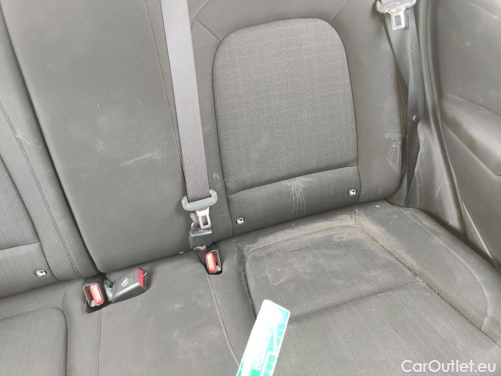  Land Rover  Discovery HYUNDAI Kona / 2020 / 5P / todoterreno 1.6 GDI HEV Maxx DCT #17