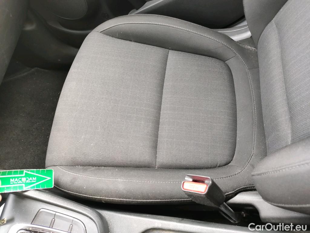 Land Rover  Discovery HYUNDAI Kona / 2020 / 5P / todoterreno 1.6 GDI HEV Maxx DCT #16