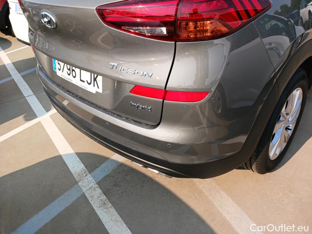  Hyundai  Tucson HYUNDAI  / 2018 / 5P / todoterreno 1.6 CRDI 85kW (116CV) 48V SLE 4X2(SP)(SL) #27