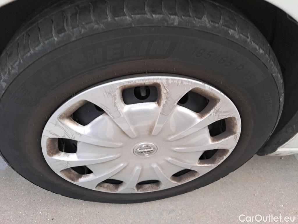 Nissan  Micra NISSAN  / 2017 / 5P / berlina con portón 1.5dCi 66 kW (90 CV) S&S Visia+ #38