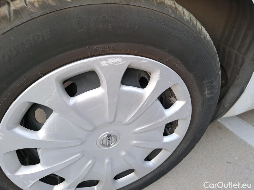  Nissan  Micra NISSAN  / 2017 / 5P / berlina con portón 1.5dCi 66 kW (90 CV) S&S Visia+ #36