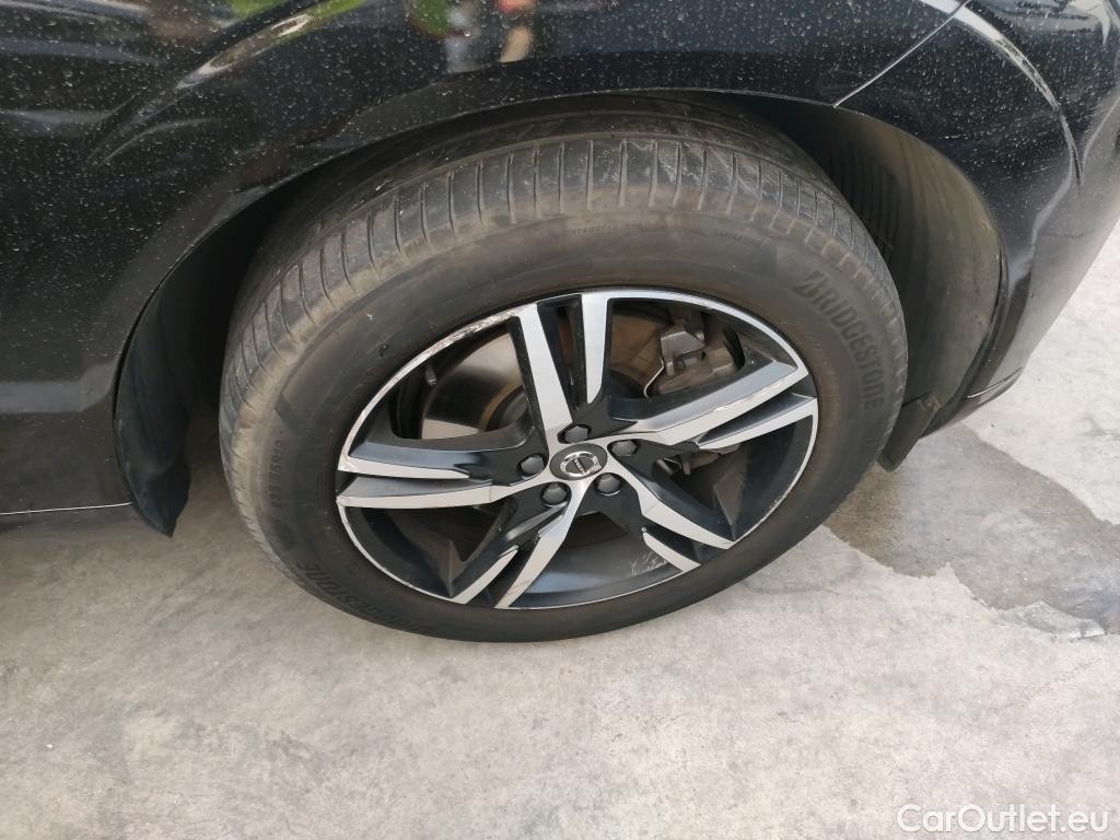  Volvo  XC60  R Design Plug-In Hybrid AWD 2.0 T8 Twin Engine 390CV AT8 E6dT #6