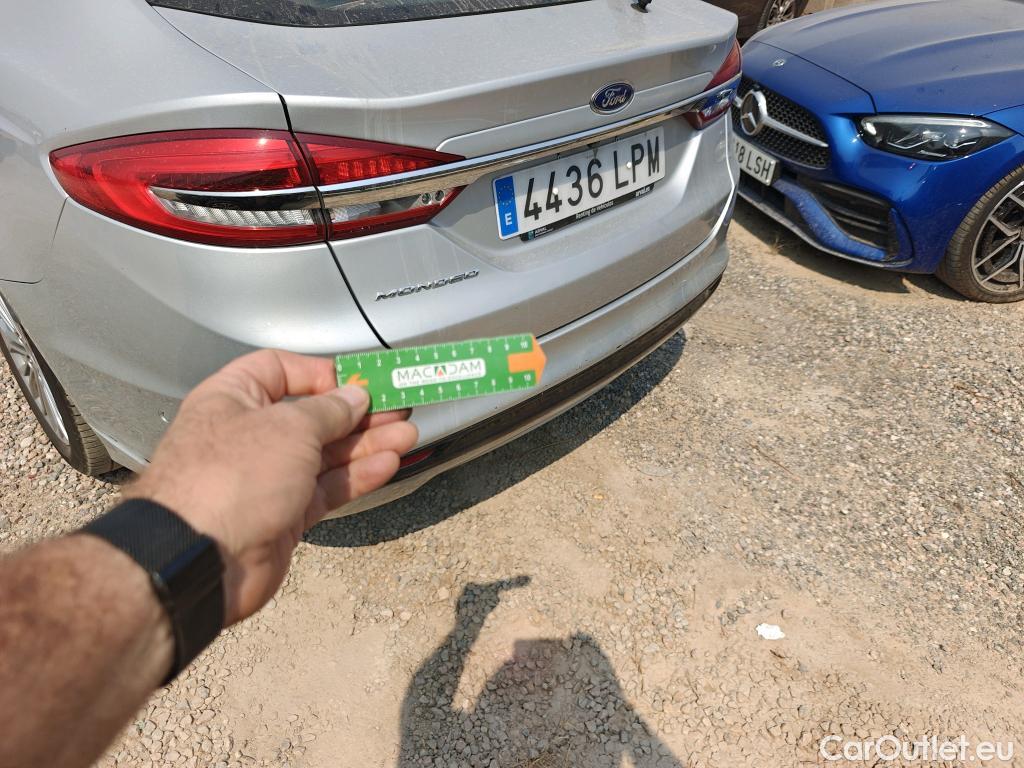  Ford  Mondeo FORD  / 2014 / 5P / berlina con portón 2.0 TDCi 110kW/150CV Titanium PowerShift #29