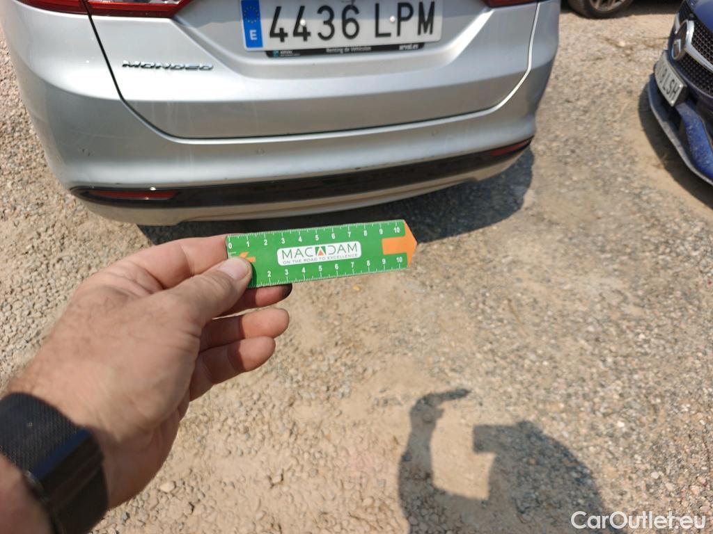  Ford  Mondeo FORD  / 2014 / 5P / berlina con portón 2.0 TDCi 110kW/150CV Titanium PowerShift #38