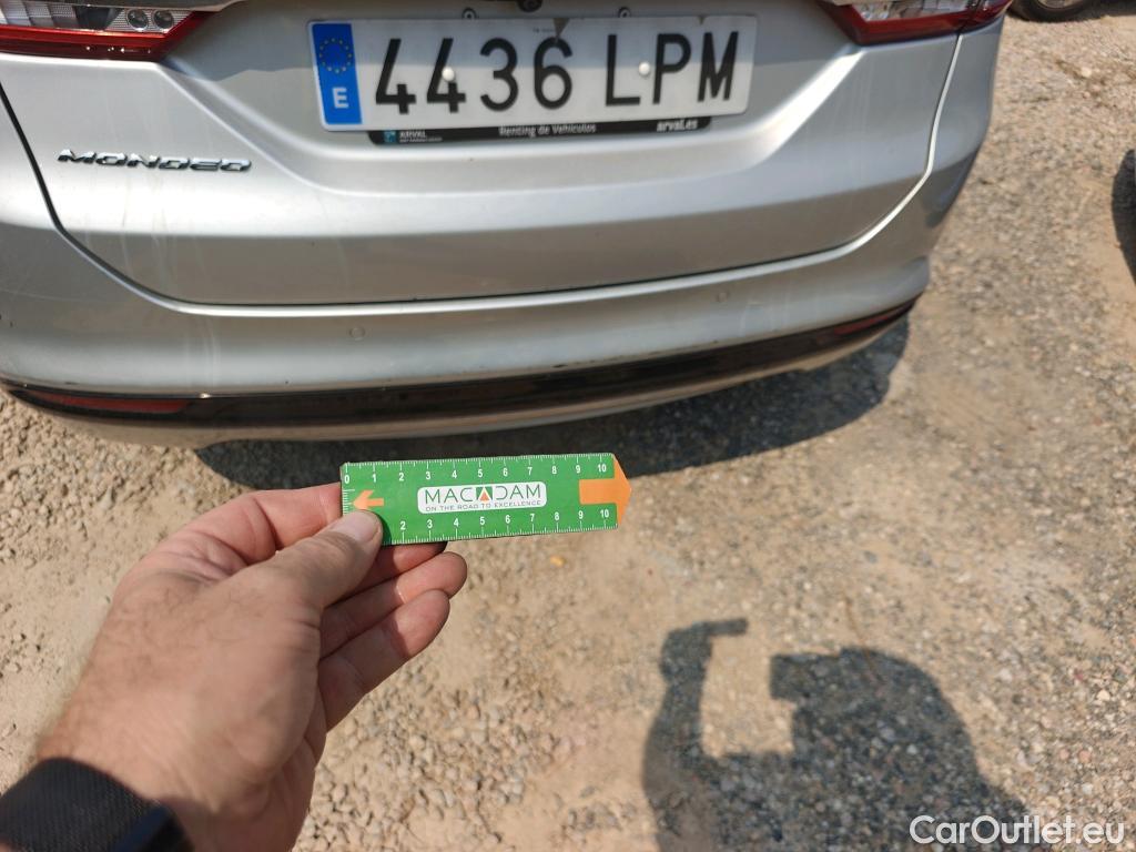  Ford  Mondeo FORD  / 2014 / 5P / berlina con portón 2.0 TDCi 110kW/150CV Titanium PowerShift #34