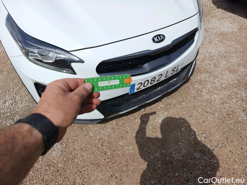  KIA  XCeed KIA  / 2019 / 5P / todoterreno 1.6 MHEV iMT Drive 100kW (136CV) #8