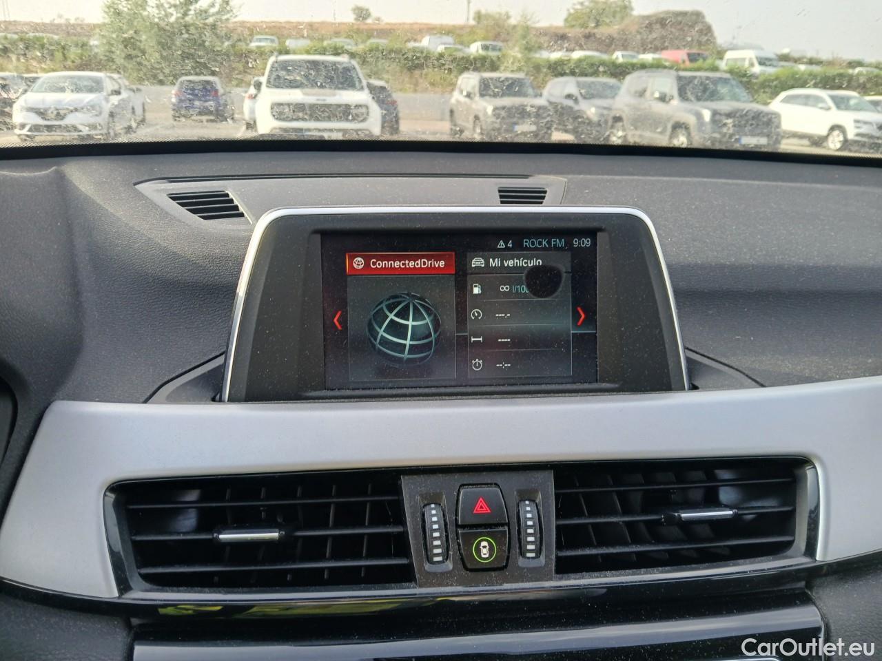  Bmw  X1 BMW  / 2015 / 5P / todoterreno sDrive16d #31