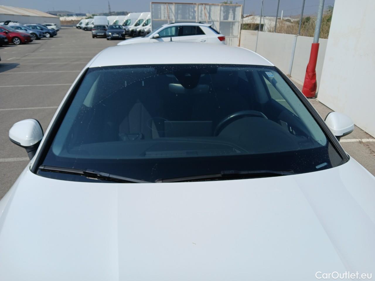  Audi  A5 Sportback AUDI A5 / 2019 / 5P / berlina con portón S Line 35 TDI 120kW S tronic Sportback #27