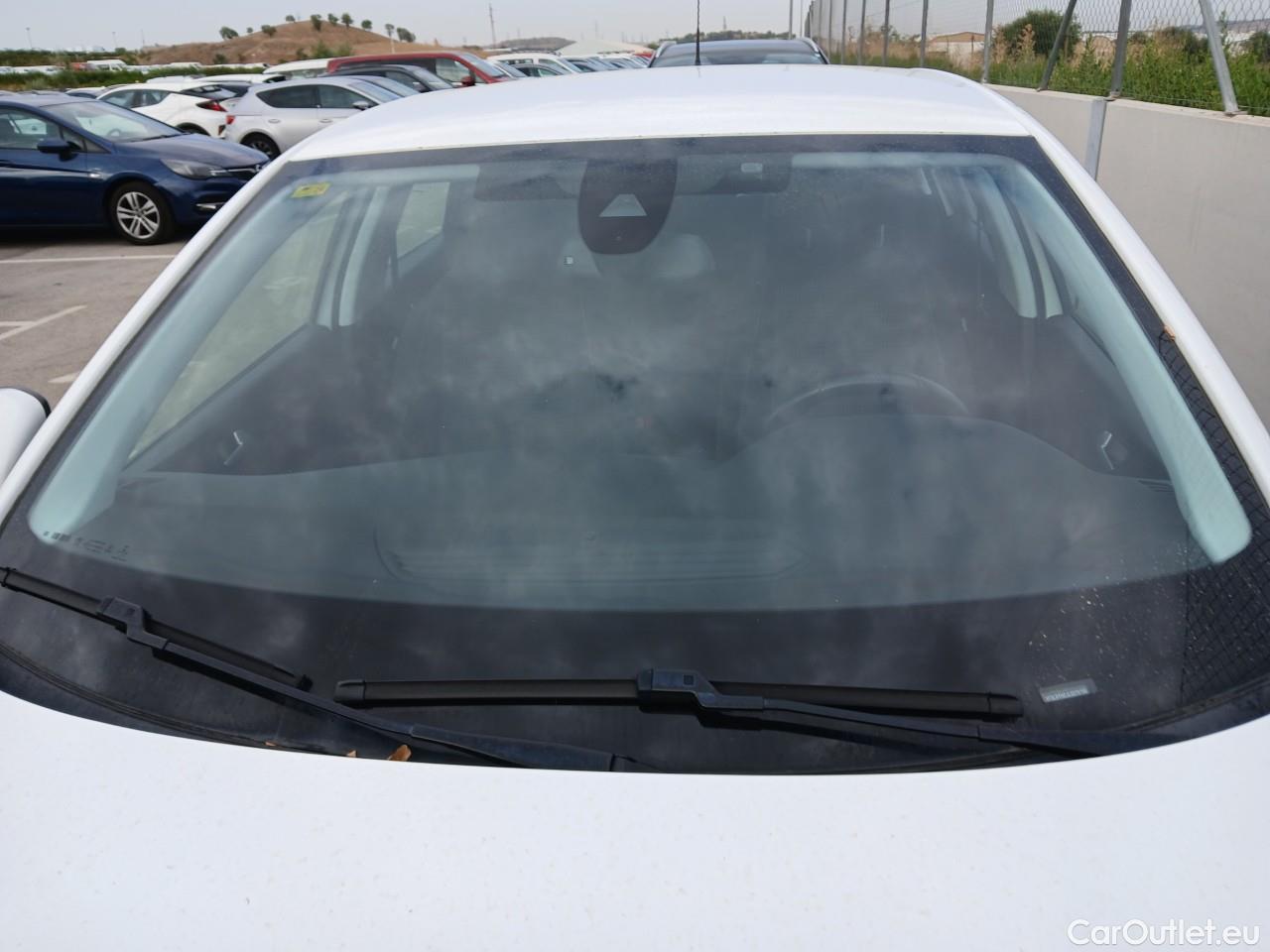  Peugeot  308  Active Pack 1.5 HDi 130CV MT6 E6d #17