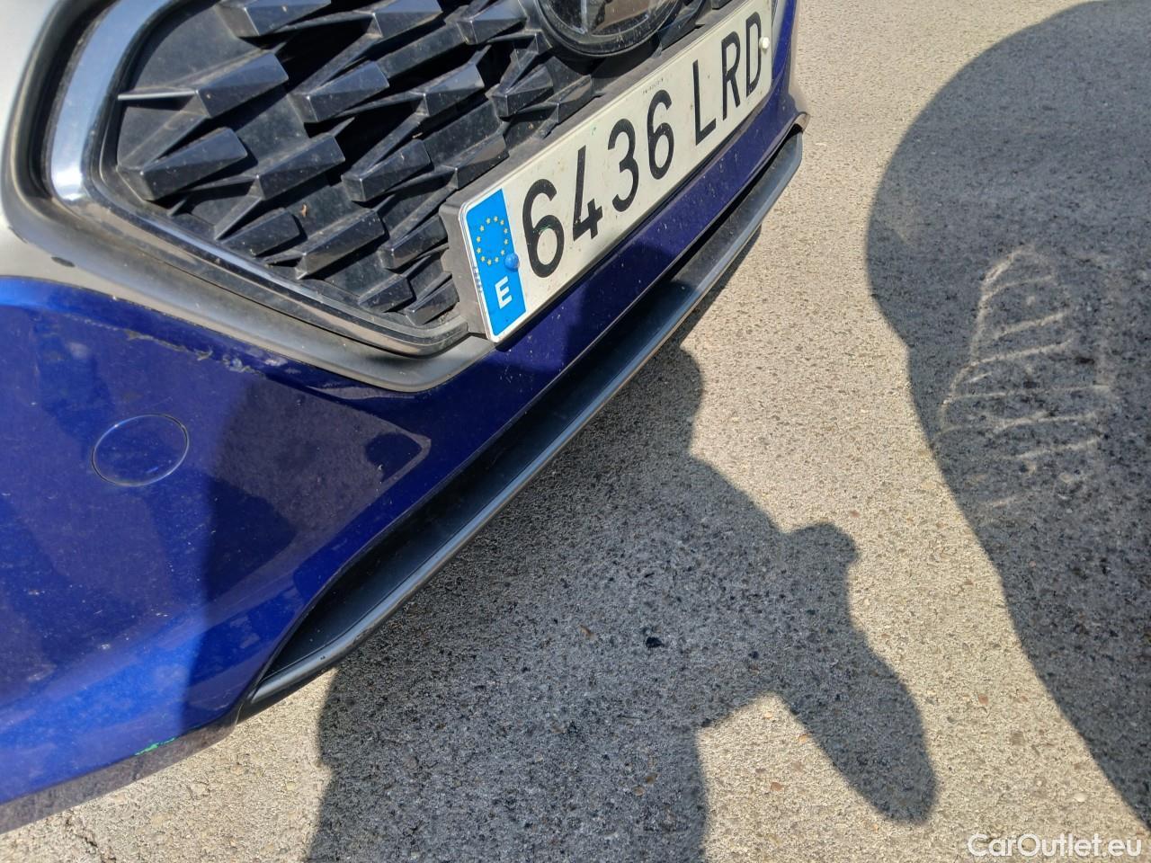  Hyundai   Ioniq HYUNDAI / 2019 / 5P / berlina con portón 1.6 GDI HEV Klass DCT #3