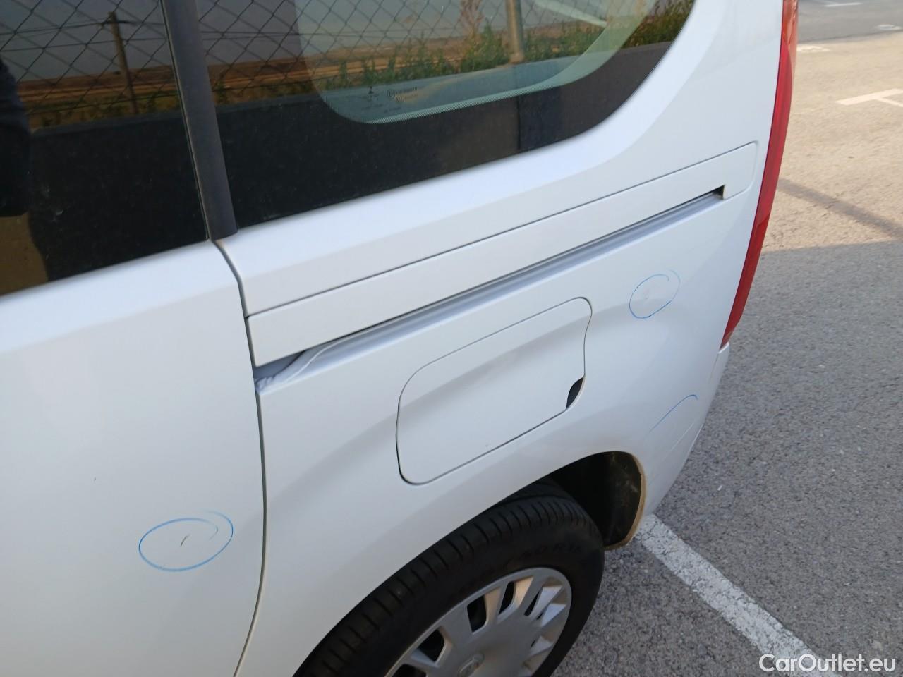  Opel  Combo OPEL  Life / 2018 / 5P / monovolumen compacto 1.5 TD 75kW (100CV) S/S Edition Plus L #16