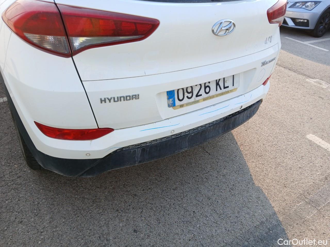  Hyundai  Tucson HYUNDAI  / 2015 / 5P / todoterreno 1.7 CRDi 85kW (115CV) BDrive Essence 4x2 #42