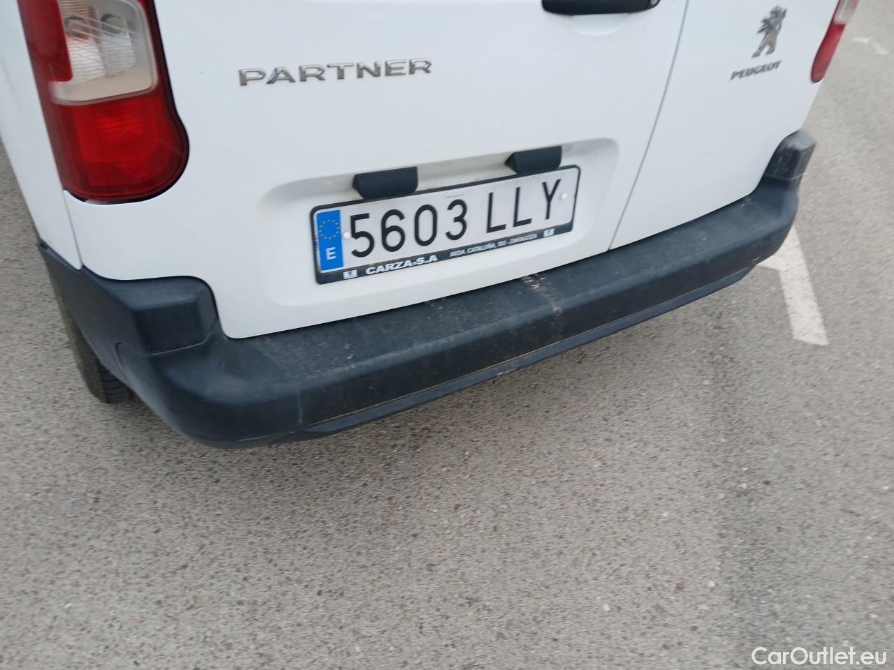  Peugeot  Partner PEUGEOT  / 2018 / 3P / furgón derivado de turismo Pro Standard 600kg BlueHDi 73kW (AC) #15