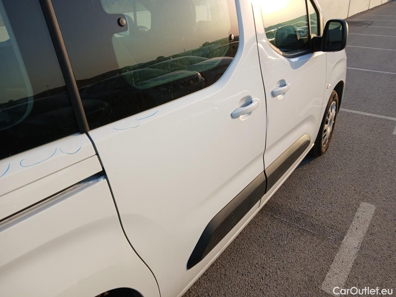  Opel  Combo OPEL  Life / 2018 / 5P / monovolumen compacto 1.5 TD 75kW (100CV) S/S Edition Plus L #25