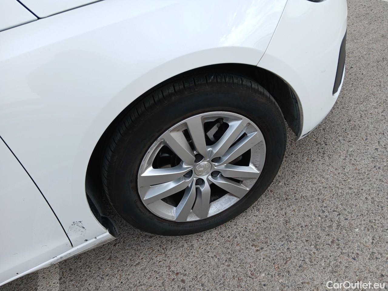  Peugeot  308  Active Pack 1.5 HDi 130CV MT6 E6d #12