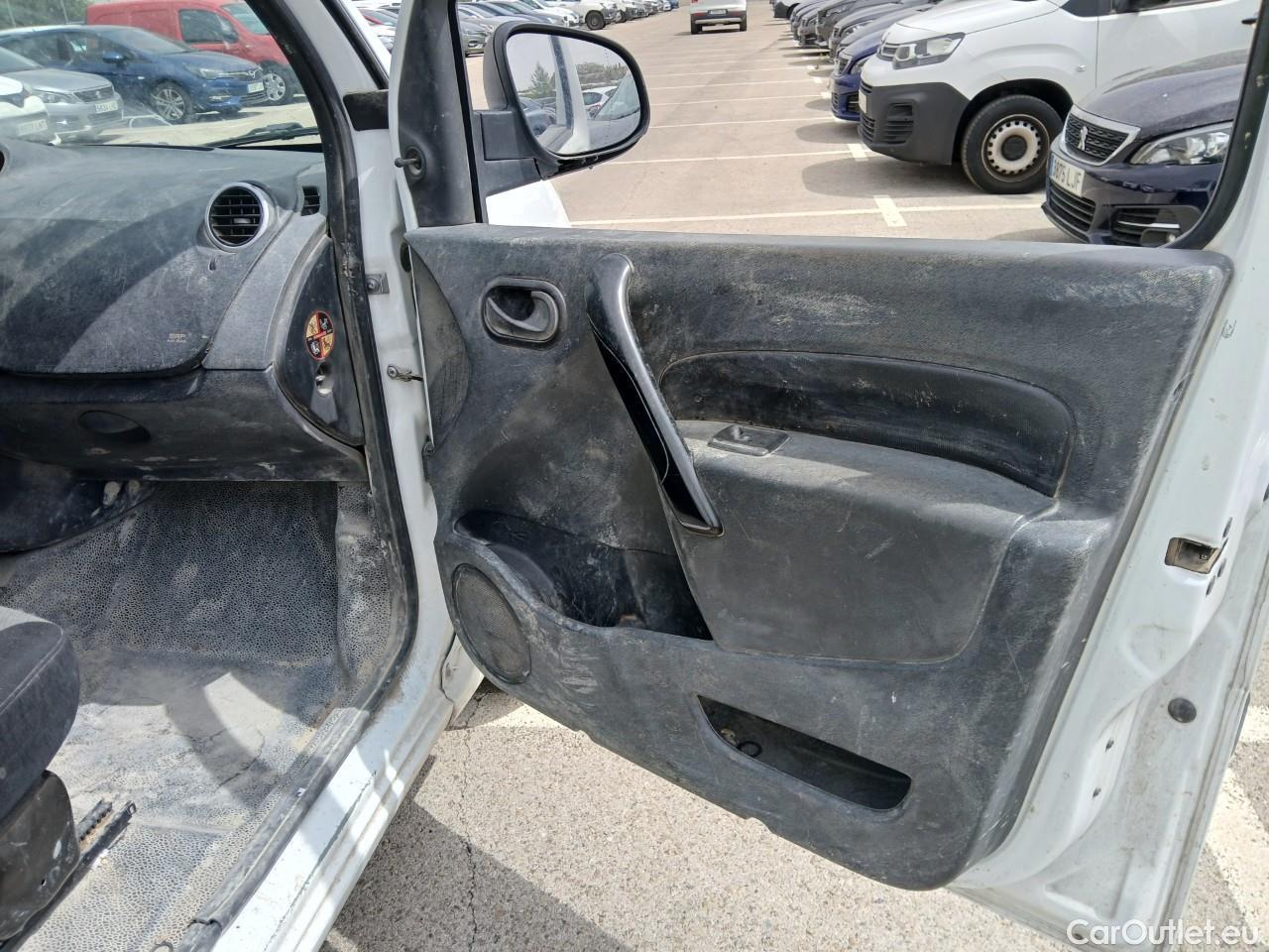  Renault  Kangoo  II Furgón Professional 1.5 dCi 75CV MT5 E6 #66