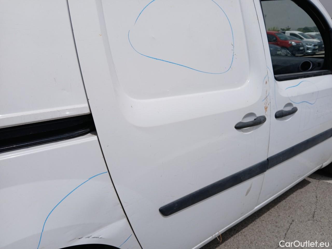  Renault  Kangoo  II Furgón Professional 1.5 dCi 75CV MT5 E6 #63