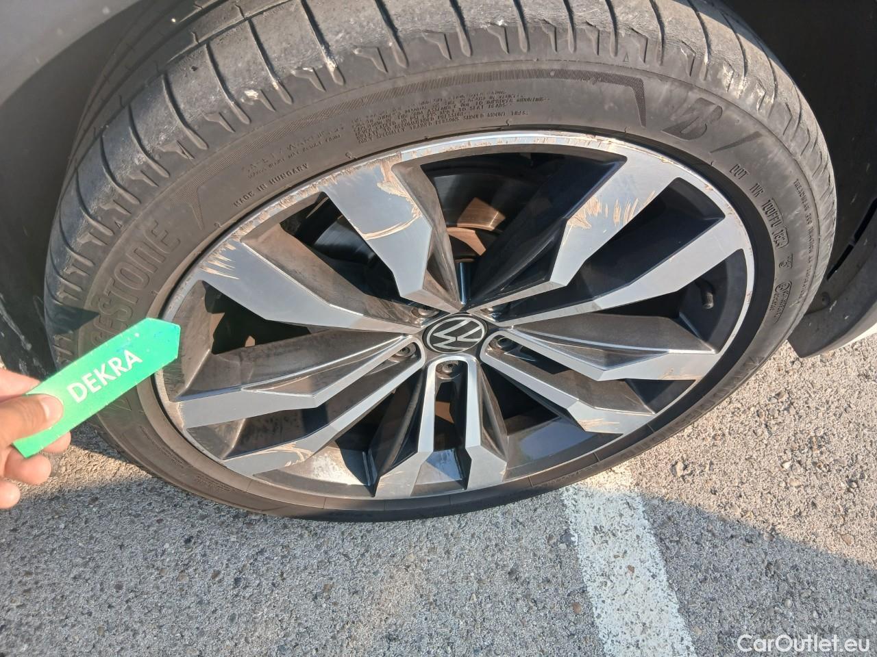  Volkswagen  Tiguan  R-Line 2.0 TDI 150CV AT7 E6d #31