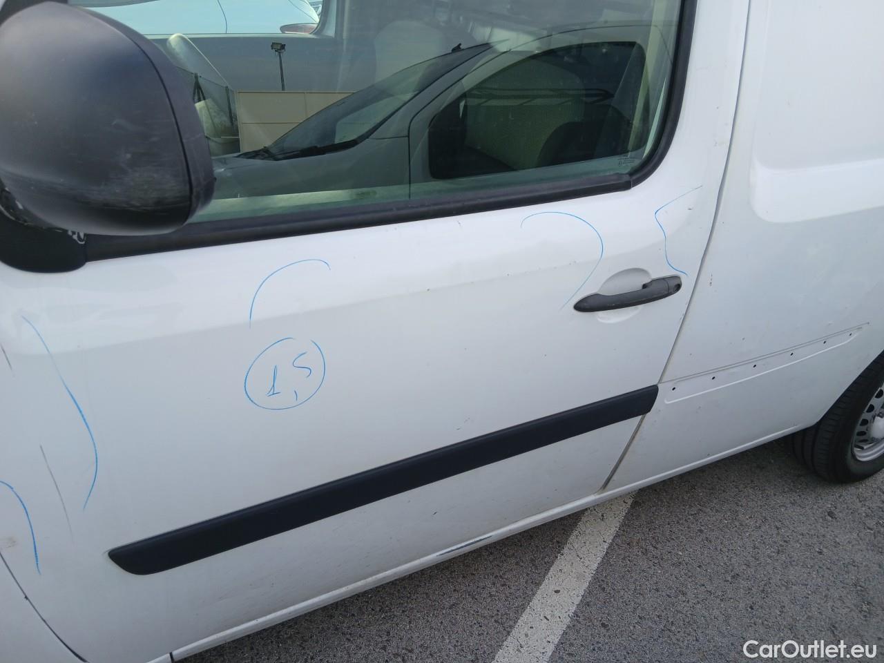  Renault  Kangoo  II Furgón Professional 1.5 dCi 75CV MT5 E6 #58