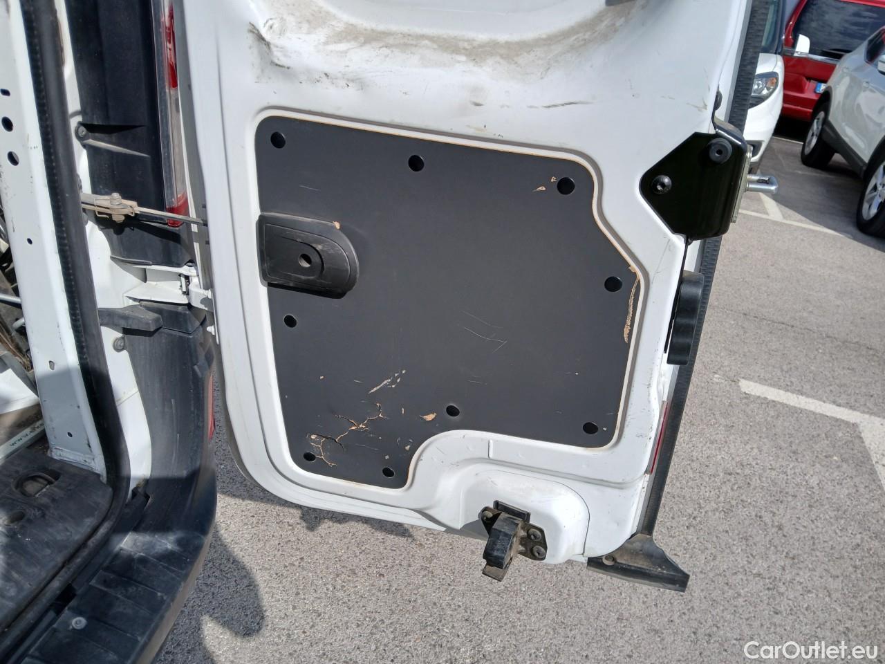 Renault  Kangoo  II Furgón Professional 1.5 dCi 95CV MT6 E6dT #24