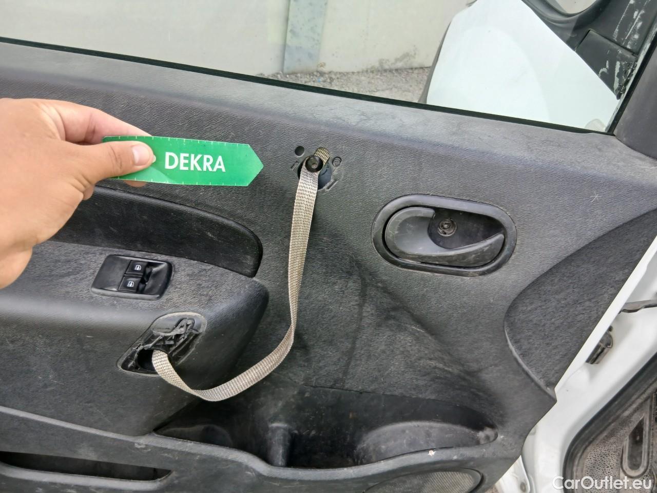  Renault  Kangoo  II Furgón Professional 1.5 dCi 75CV MT5 E6 #29