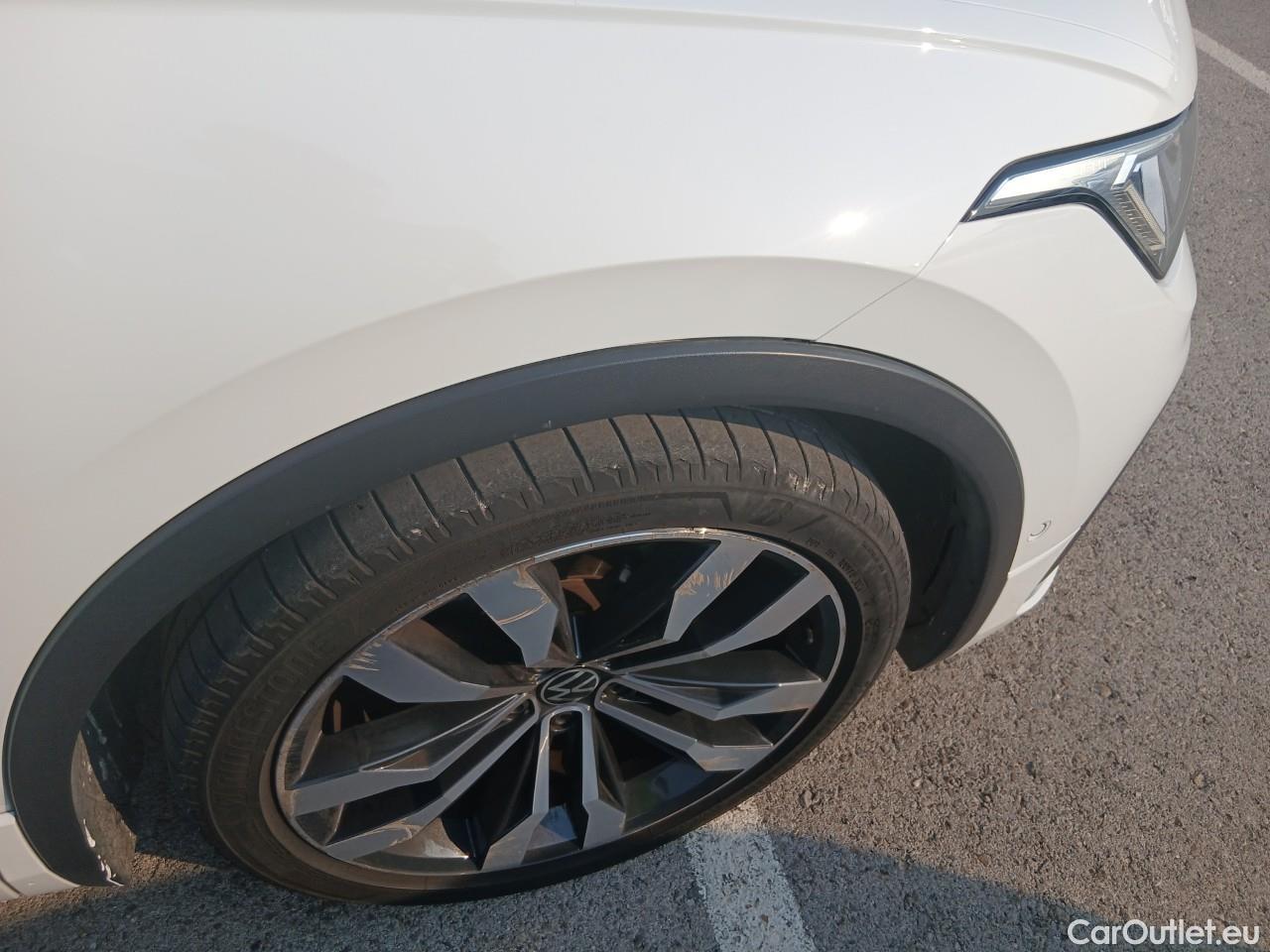  Volkswagen  Tiguan  R-Line 2.0 TDI 150CV AT7 E6d #28