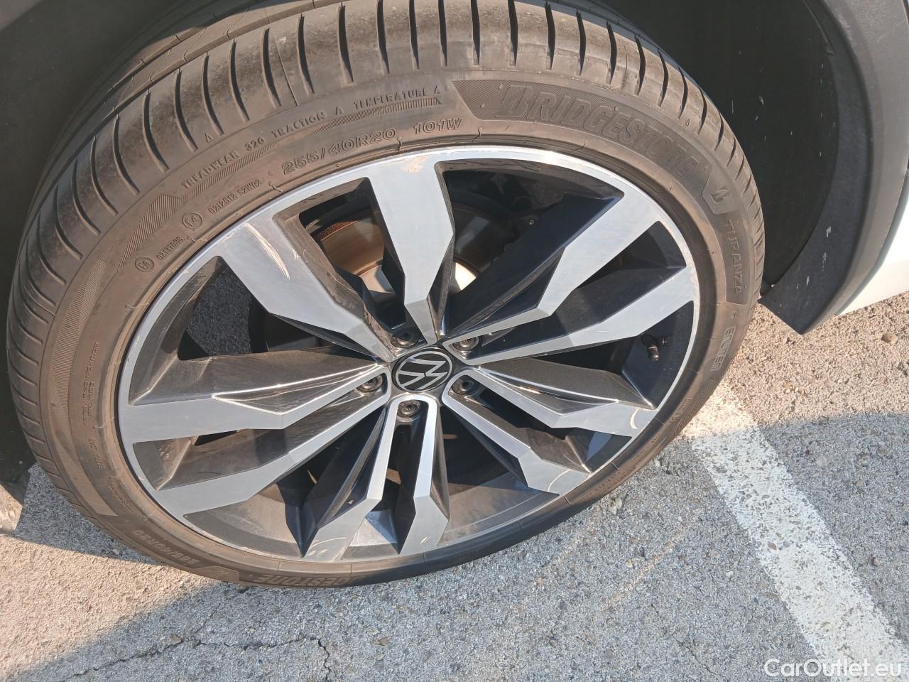  Volkswagen  Tiguan  R-Line 2.0 TDI 150CV AT7 E6d #20