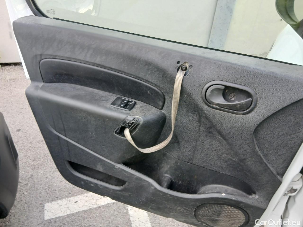  Renault  Kangoo  II Furgón Professional 1.5 dCi 75CV MT5 E6 #30