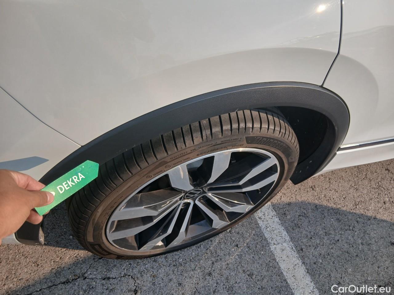 Volkswagen  Tiguan  R-Line 2.0 TDI 150CV AT7 E6d #22