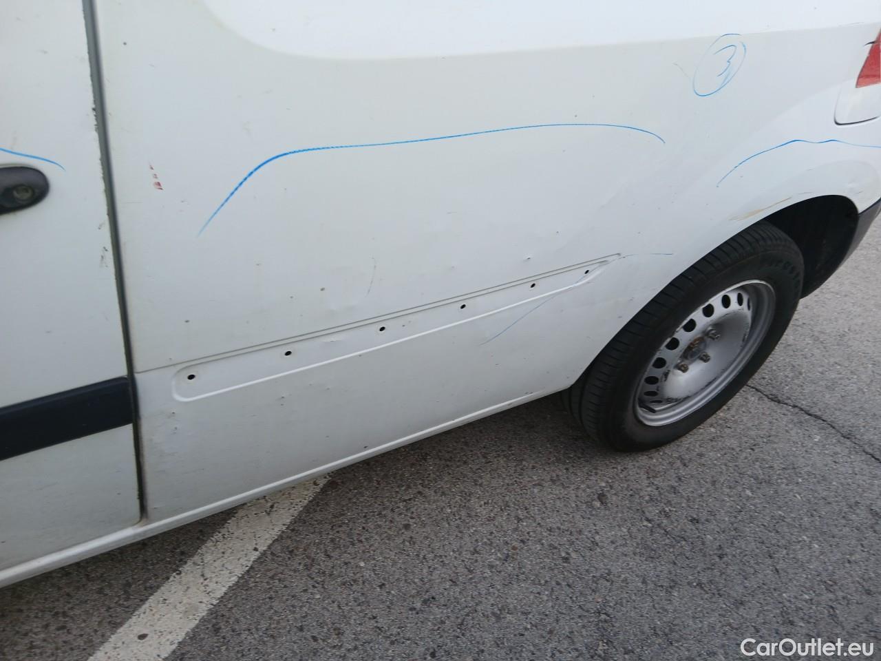  Renault  Kangoo  II Furgón Professional 1.5 dCi 75CV MT5 E6 #63