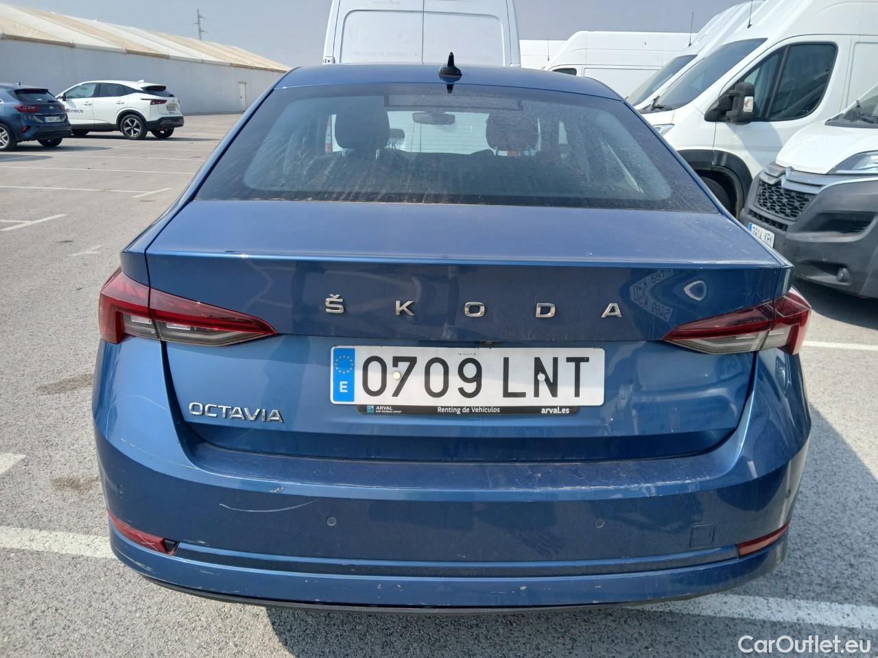  Skoda  Octavia  Berlina Ambition 2.0 TDI 115CV MT6 E6d #31