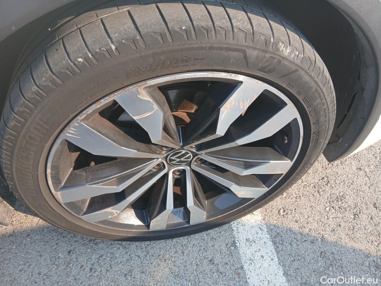  Volkswagen  Tiguan  R-Line 2.0 TDI 150CV AT7 E6d #30