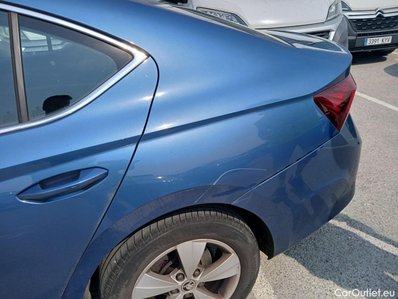  Skoda  Octavia  Berlina Ambition 2.0 TDI 115CV MT6 E6d #15