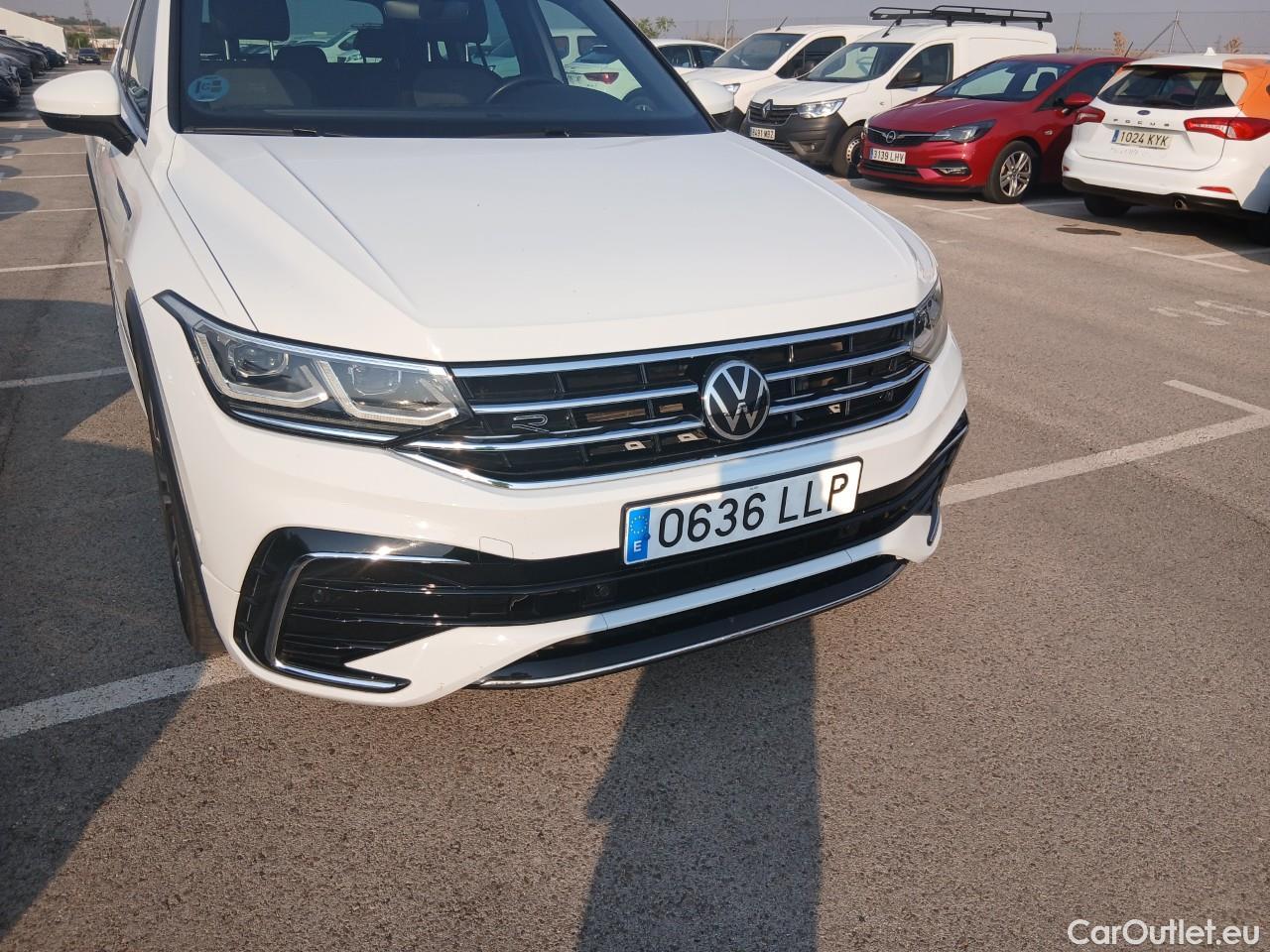  Volkswagen  Tiguan  R-Line 2.0 TDI 150CV AT7 E6d #5