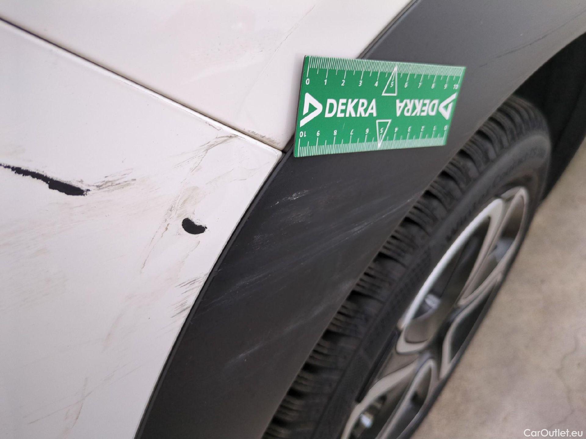  Citroen  C4 Cactus  Feel Business 1.5 BlueHDI 120CV BVA6 E6dT #17