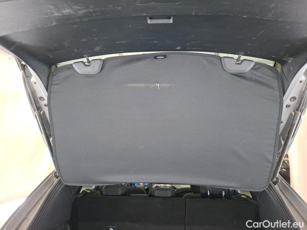  Ford  Kuga FORD  / 2019 / 5P / SUV 2.5 190 hybrid Flexifuel Pshift Titanium #1