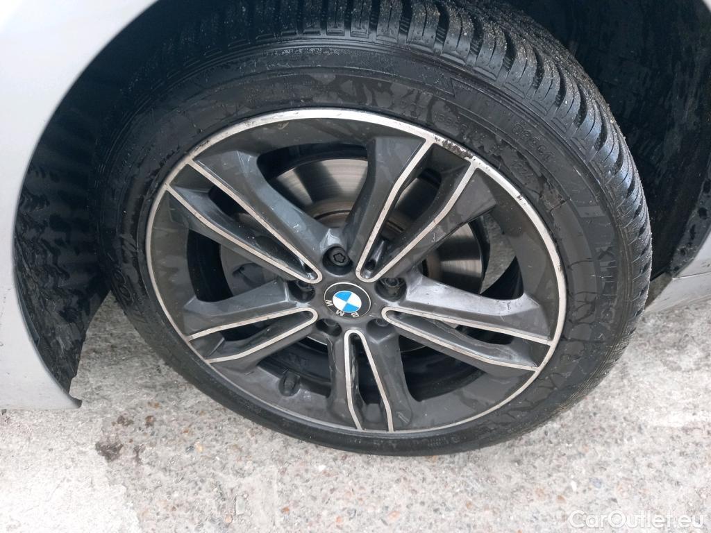  Bmw  Serie 1 BMW Série 1 5p Berline 118d BVA8 Sport #2