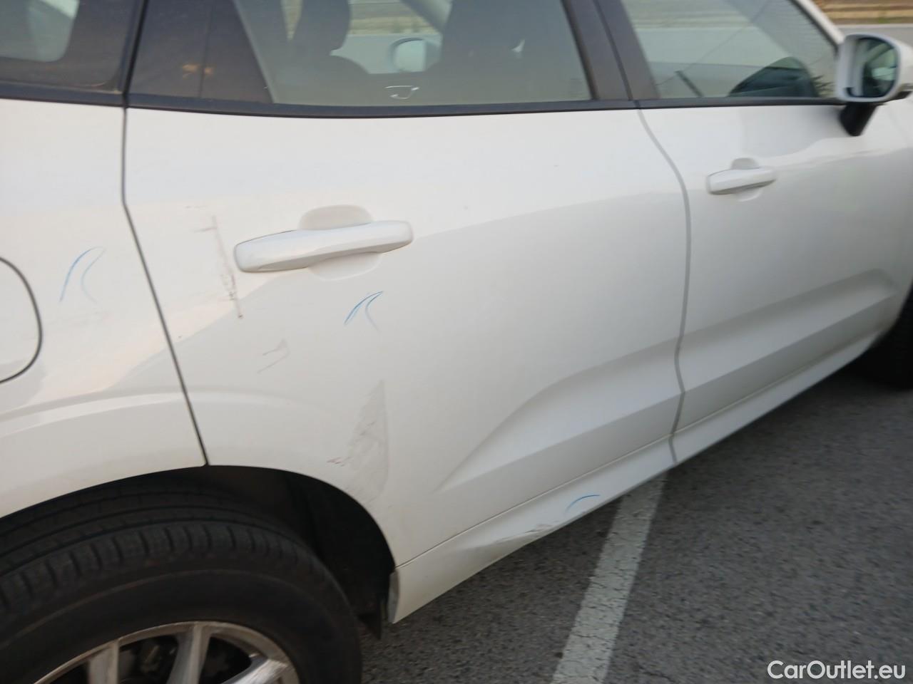  Volvo  XC60  Momentum AWD 2.0 D4 195CV AT8 E6dT #13