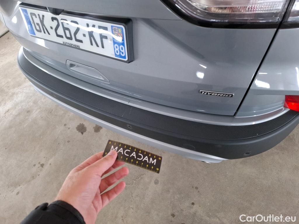  Ford  Kuga FORD  / 2019 / 5P / SUV 2.5 190 hybrid Flexifuel Pshift Titanium #8